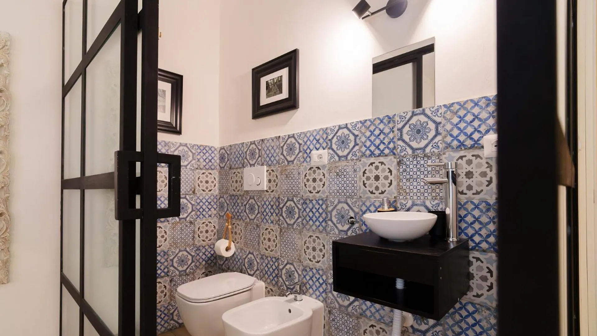 Suite Apartment Casa Lu Napoli 0*,  Italia